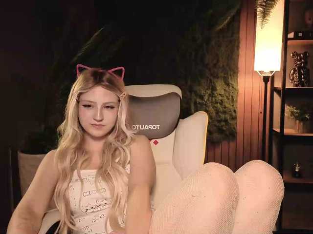 Aliselle live cam on BongaCams