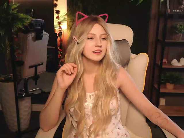Aliselle live cam on BongaCams