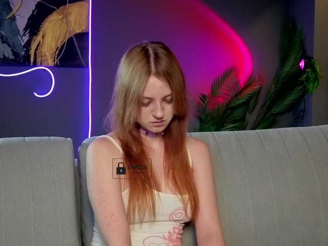 Aliselle live cam on BongaCams