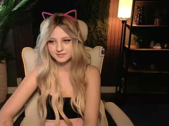 Aliselle live cam on BongaCams