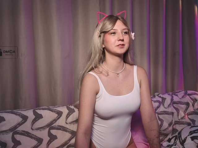 Aliselle live cam on BongaCams