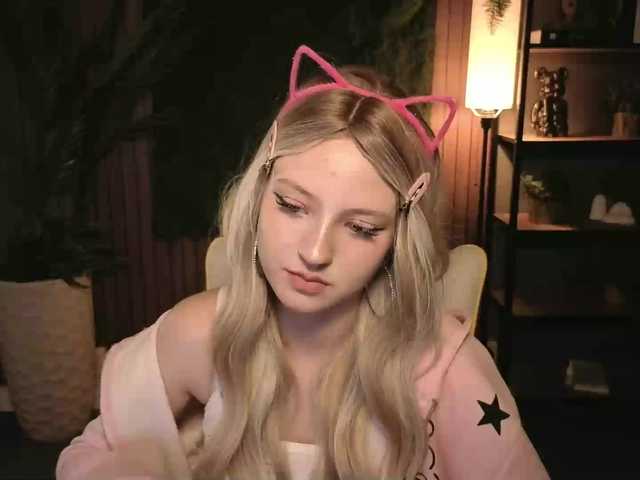 Aliselle live cam on BongaCams