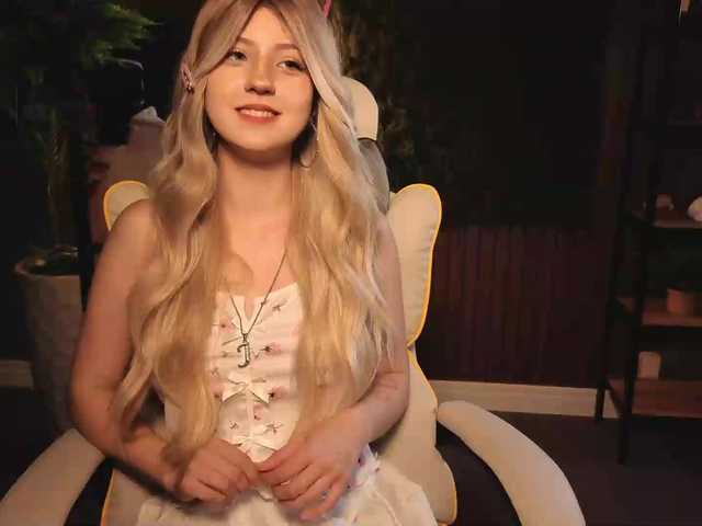 Aliselle live cam on BongaCams