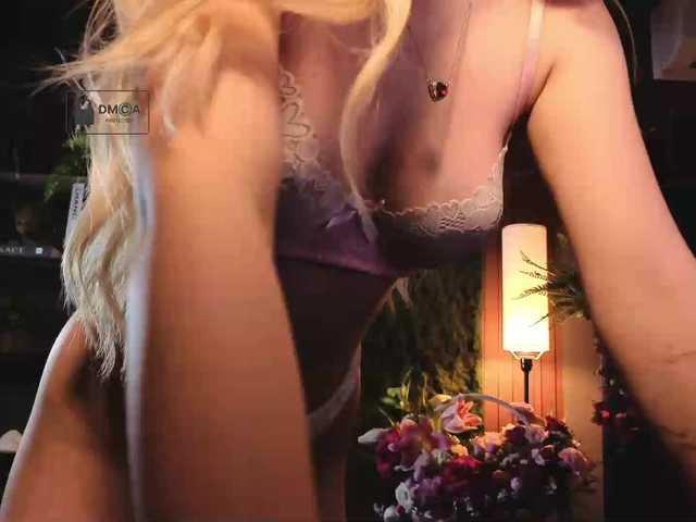 Aliselle live cam on BongaCams