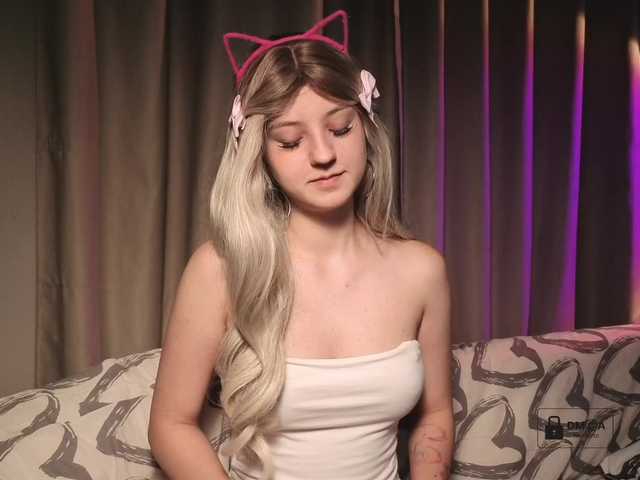 Aliselle live cam on BongaCams