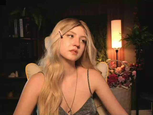 Aliselle live cam on BongaCams