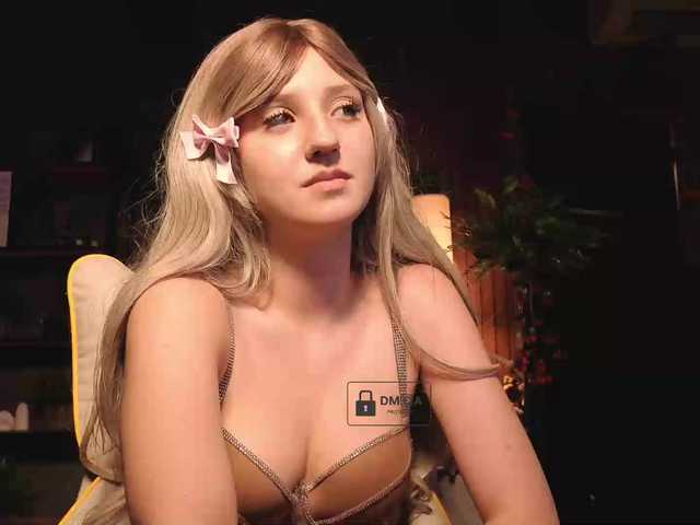 Aliselle live webcam show