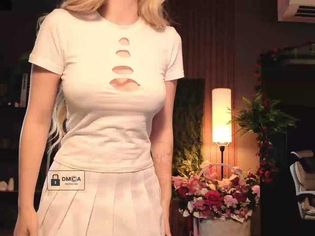 Aliselle live cam on BongaCams