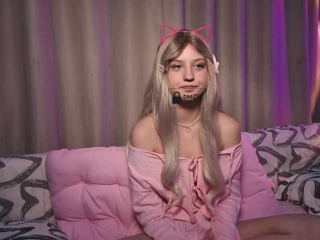 Aliselle live cam on BongaCams