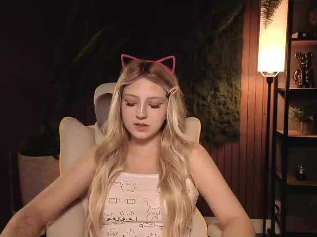 Aliselle live cam on BongaCams