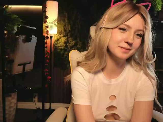 Aliselle live cam on BongaCams