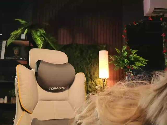Aliselle live cam on BongaCams