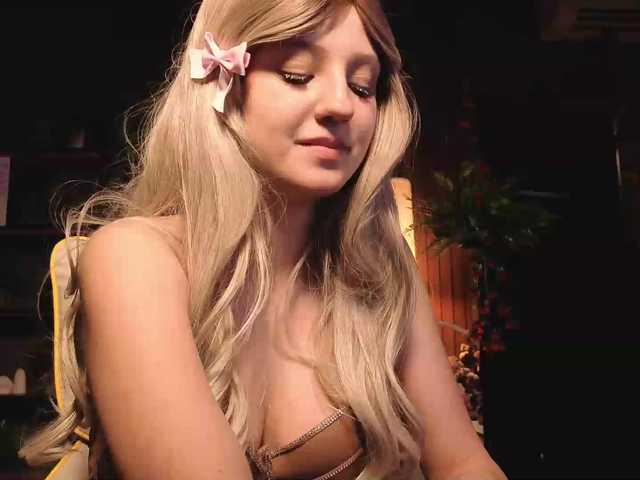 Aliselle live webcam show