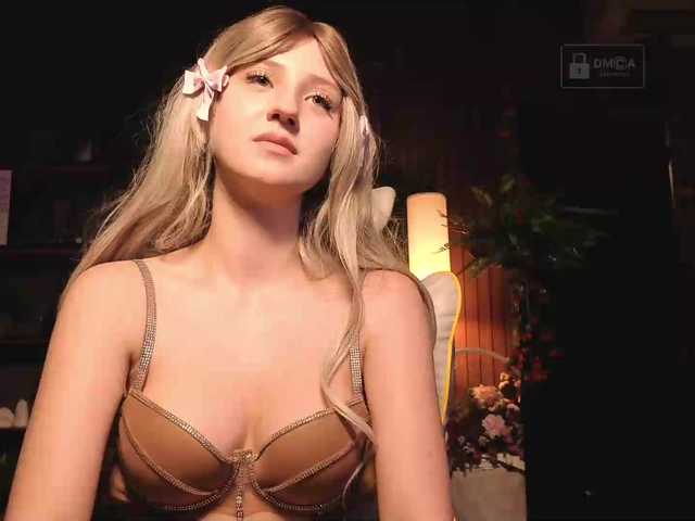 Aliselle live cam on BongaCams