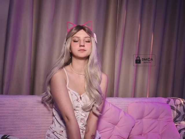 Aliselle live cam on BongaCams
