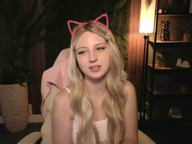 Aliselle live cam on BongaCams