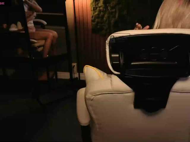 Aliselle live cam on BongaCams