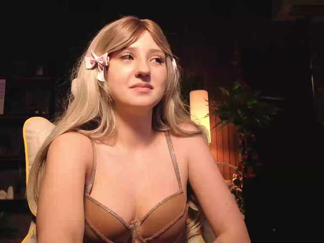 Aliselle live cam on BongaCams