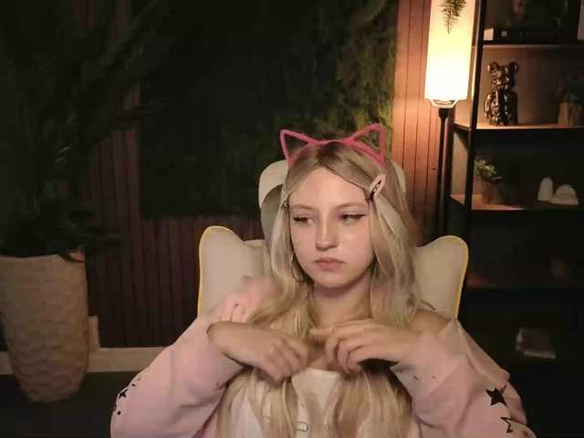 Aliselle live cam on BongaCams