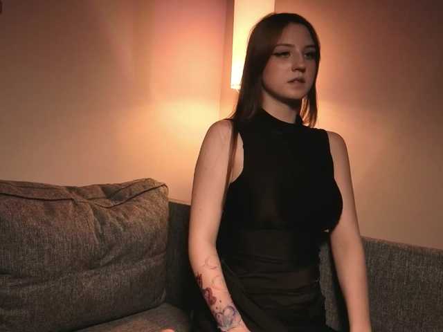 Aliselle live cam on BongaCams