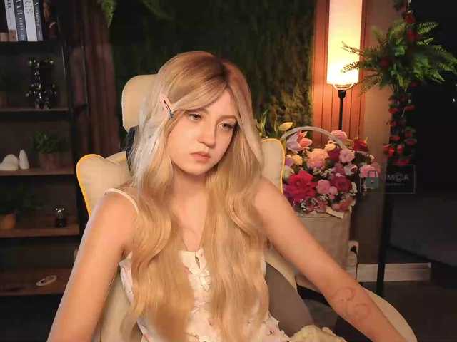 Aliselle live cam on BongaCams