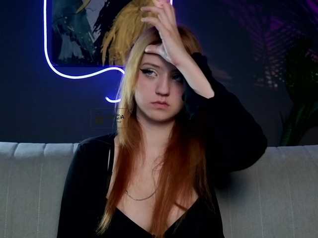Aliselle live cam on BongaCams
