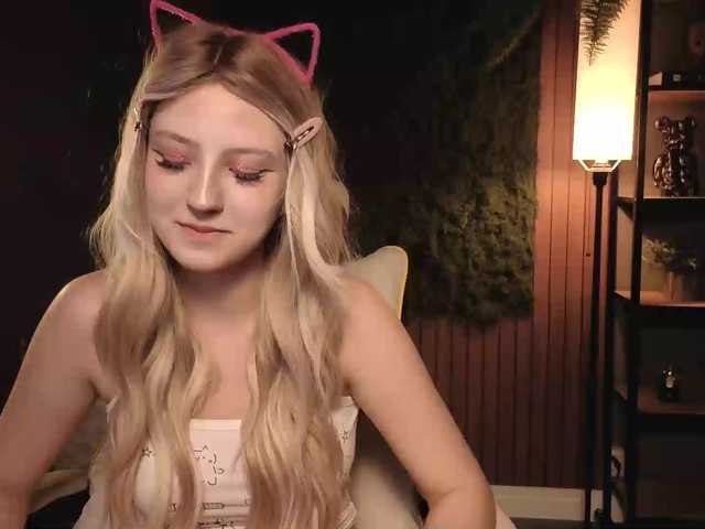 Aliselle live cam on BongaCams
