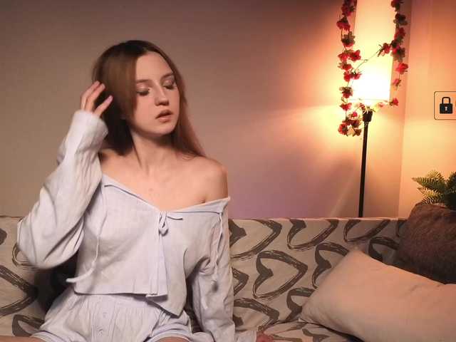 Aliselle live cam on BongaCams