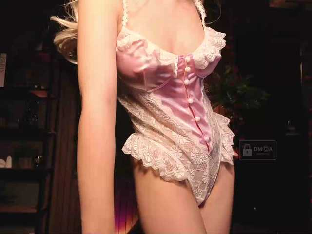 Aliselle live cam on BongaCams