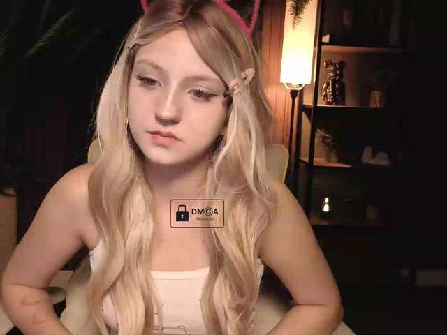 Aliselle live cam on BongaCams