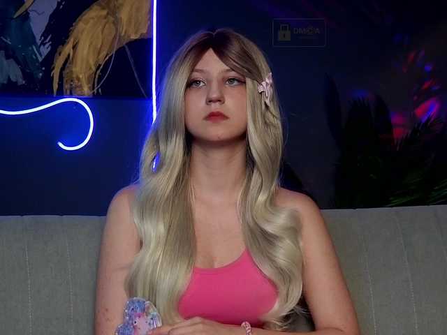 Aliselle live cam on BongaCams