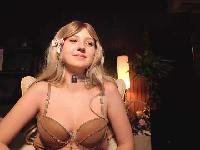 Aliselle live cam on BongaCams