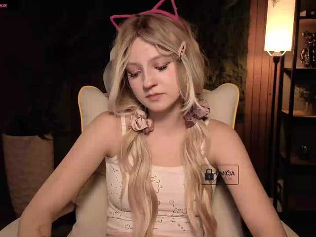 Aliselle live cam on BongaCams