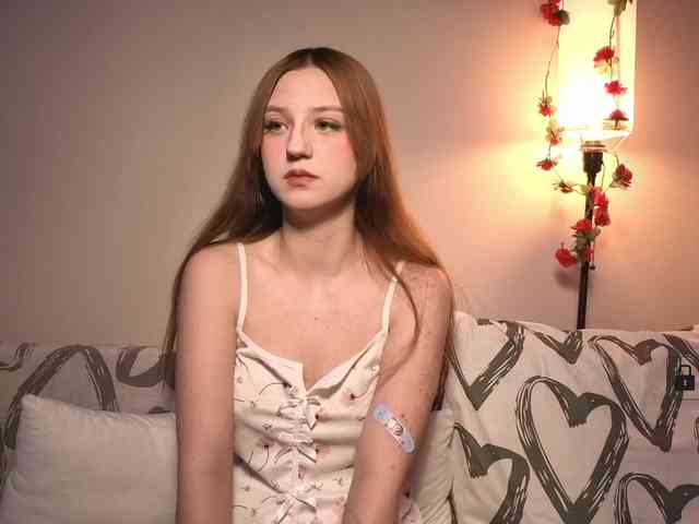 Aliselle Live Webcam on BongaCams