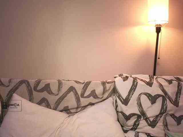 Aliselle Live Webcam on BongaCams