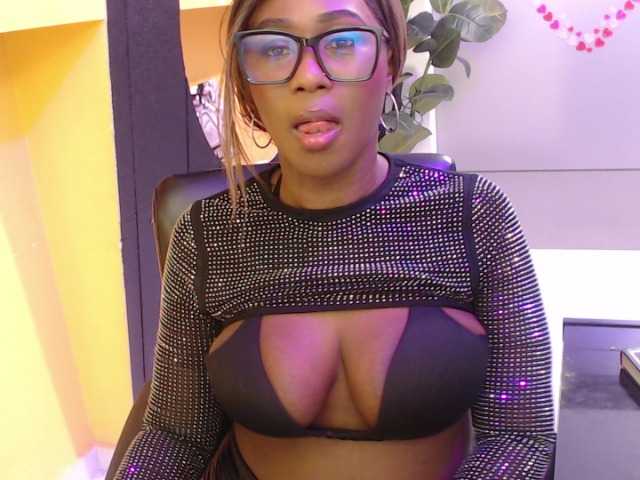 NahianMorris live cam on BongaCams