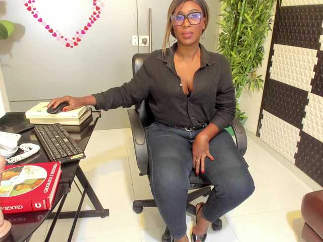 NahianMorris live cam on BongaCams