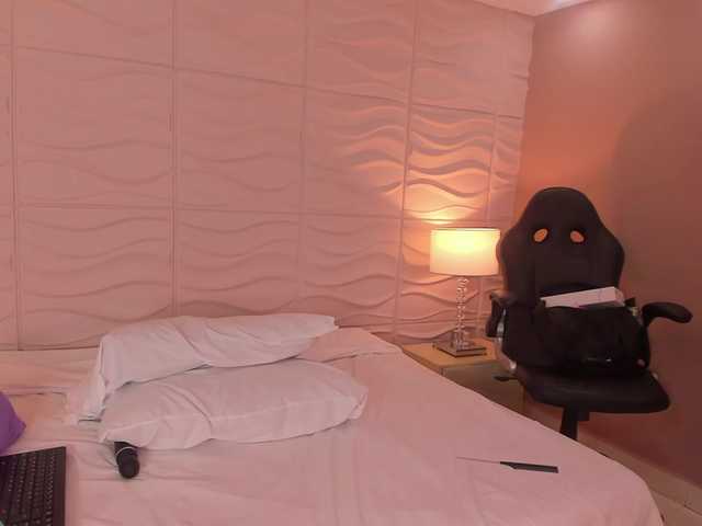 EvaLarsson live cam preview