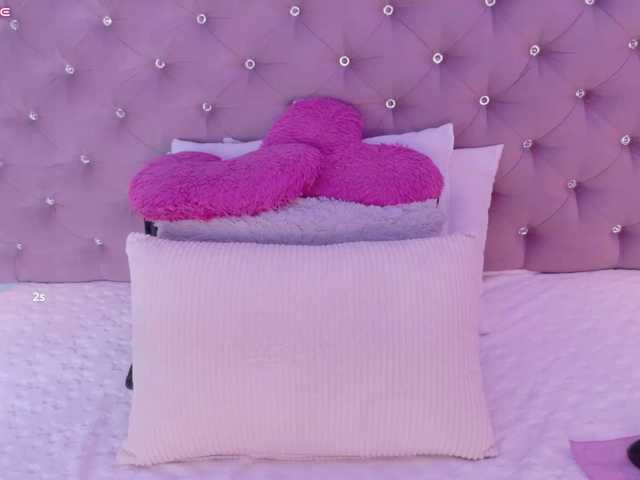 CoralVega live cam on BongaCams
