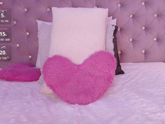 CoralVega live cam on BongaCams