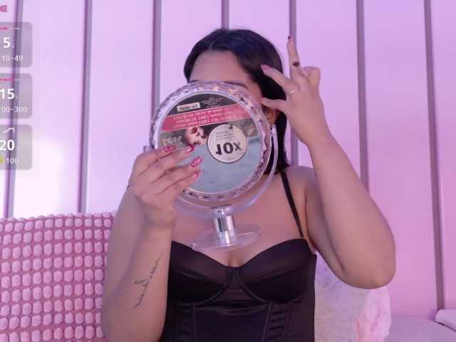 CoralVega live cam on BongaCams