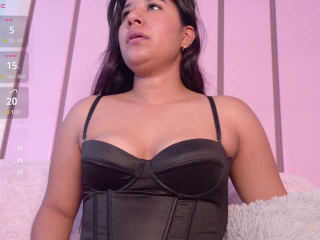 CoralVega live cam on BongaCams
