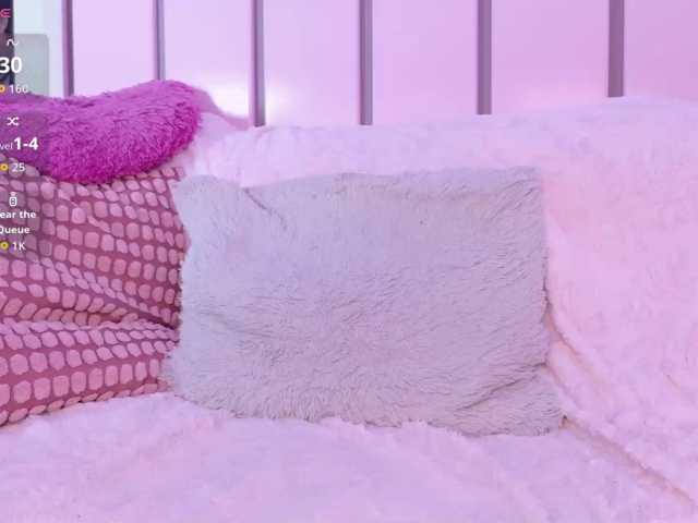 CoralVega live cam on BongaCams