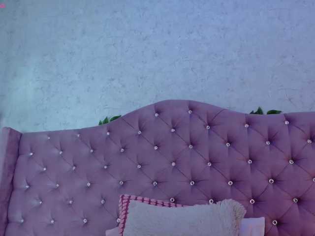 CoralVega live cam on BongaCams