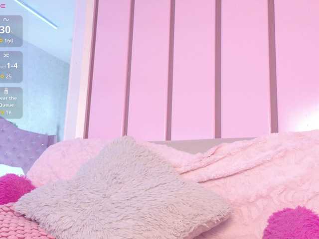 CoralVega live cam on BongaCams