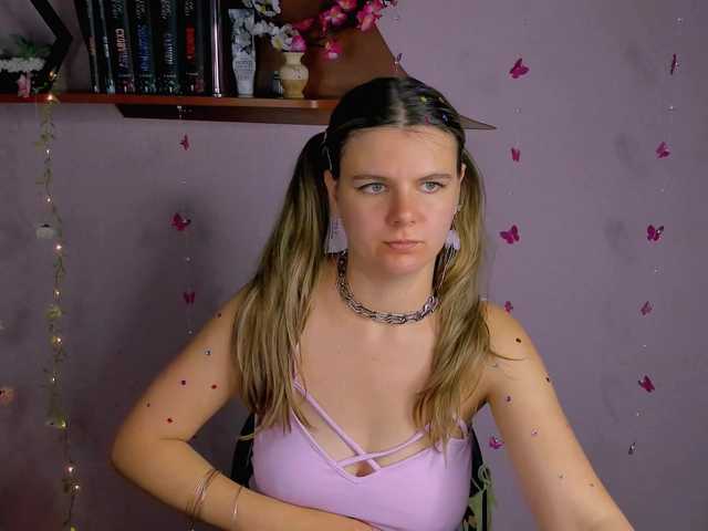 Zorianaa live cam on BongaCams