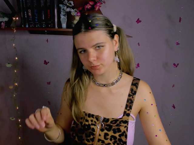 Zorianaa live cam on BongaCams