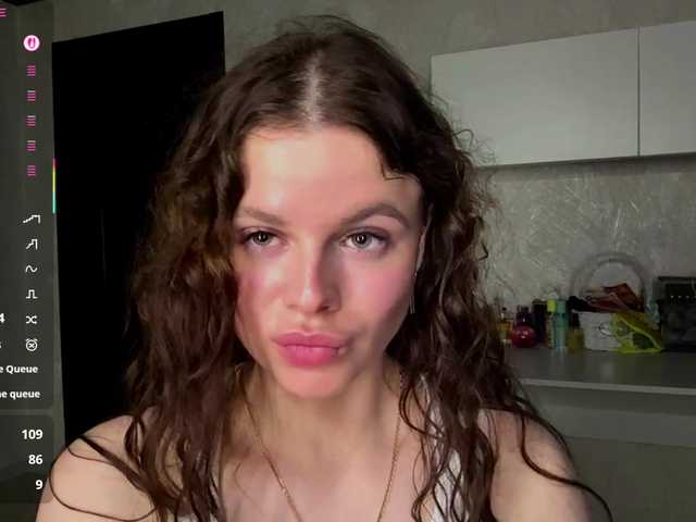 KatriceSarcone live cam on BongaCams