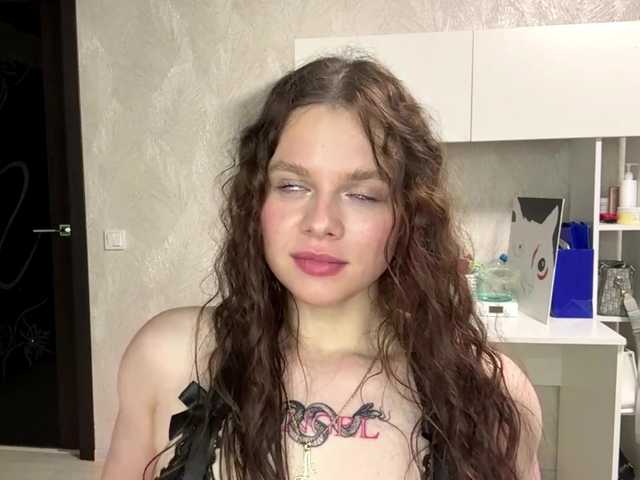 KatriceSarcone live cam on BongaCams