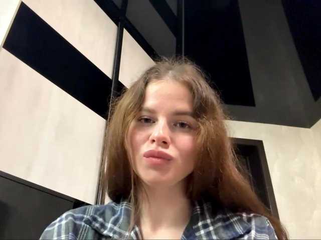 KatriceSarcone live cam preview